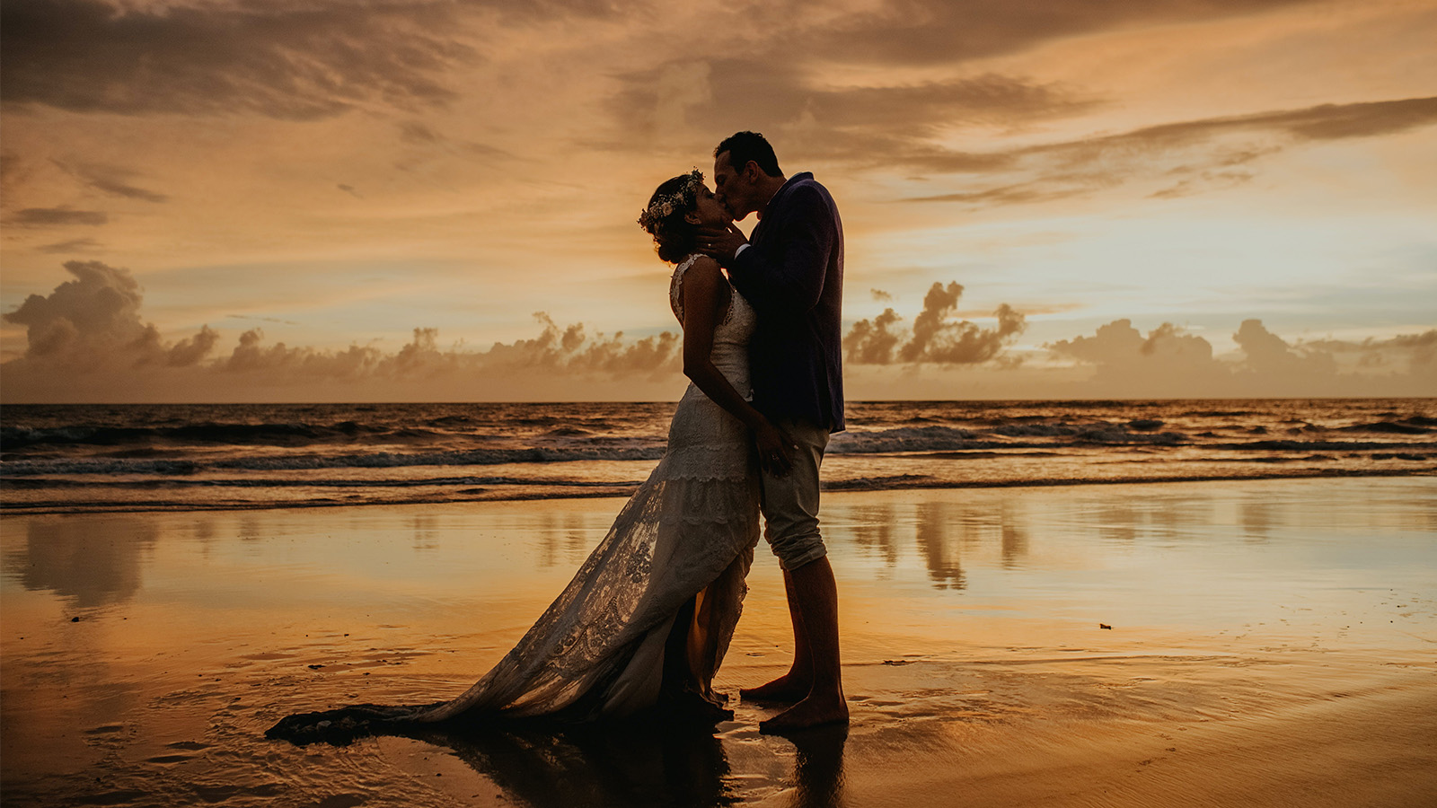 WEDDING SHOWCASE