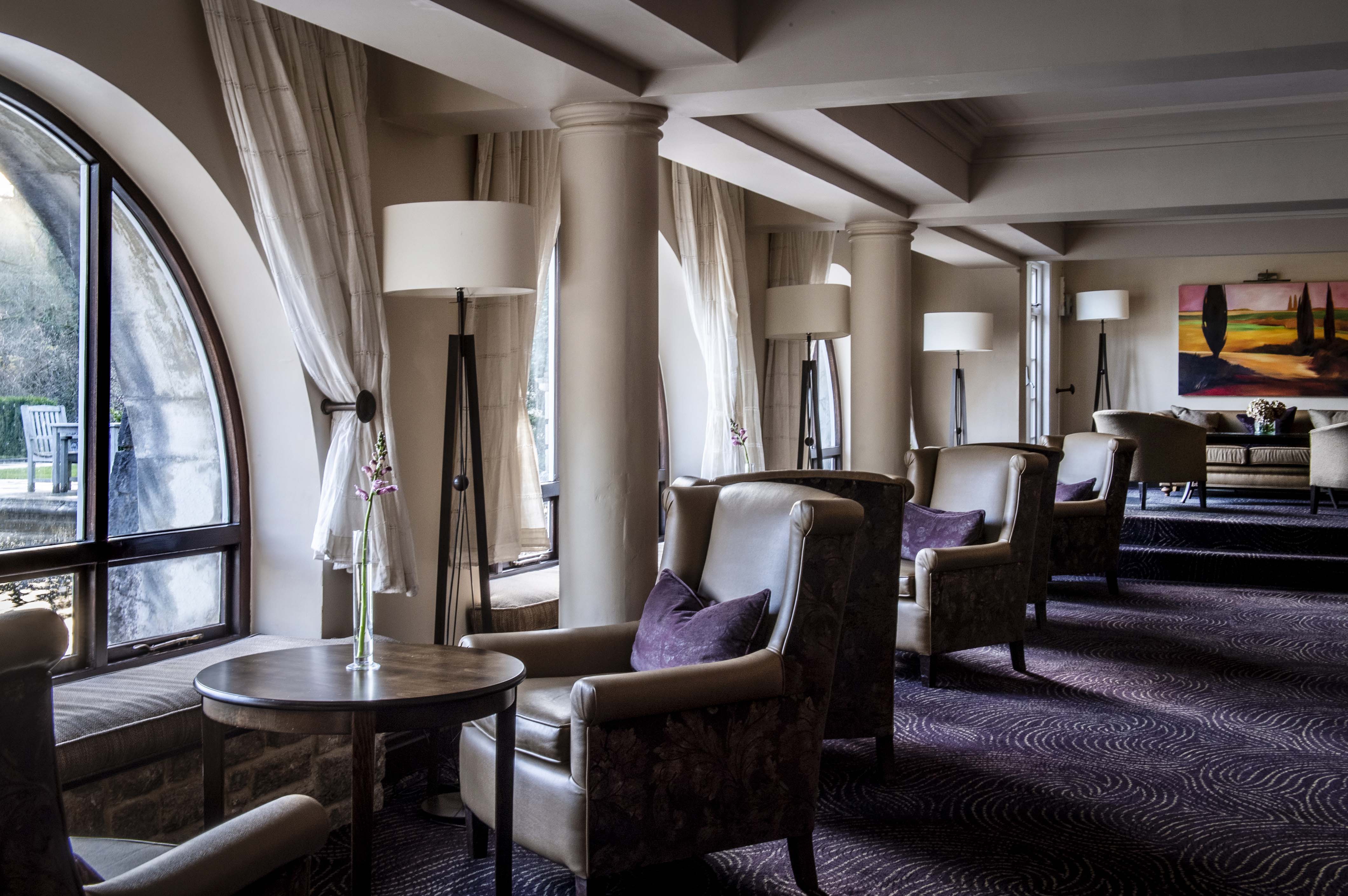 The Lounge Bar