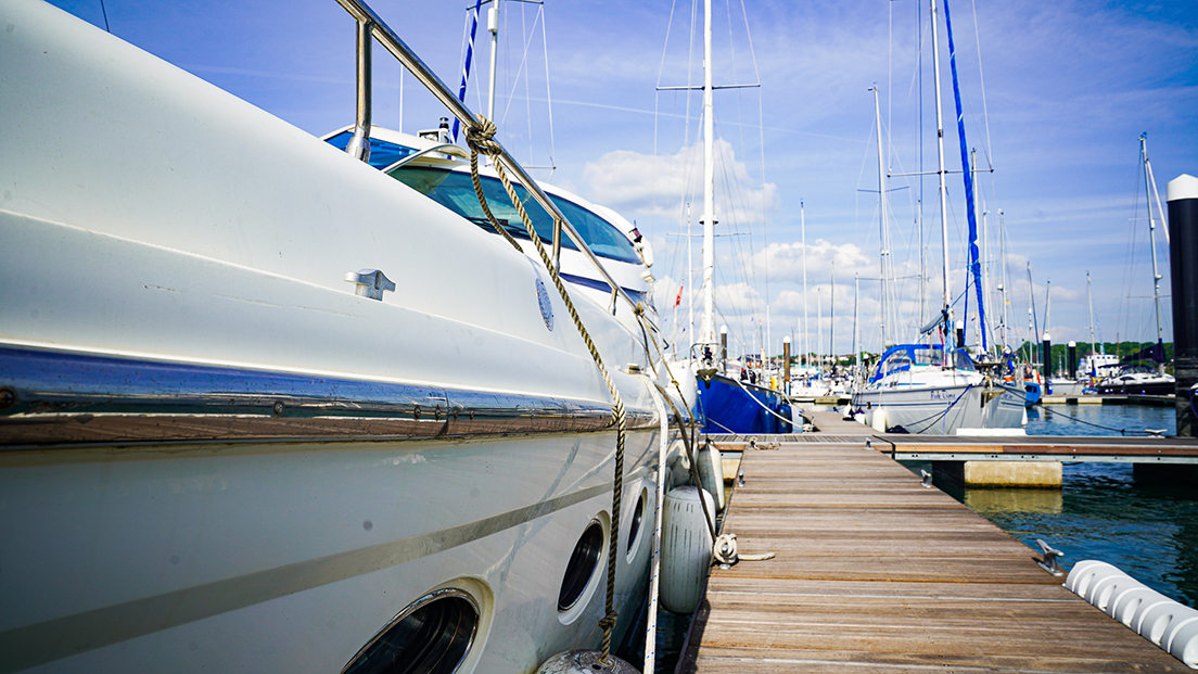 Luxury Boat Charter