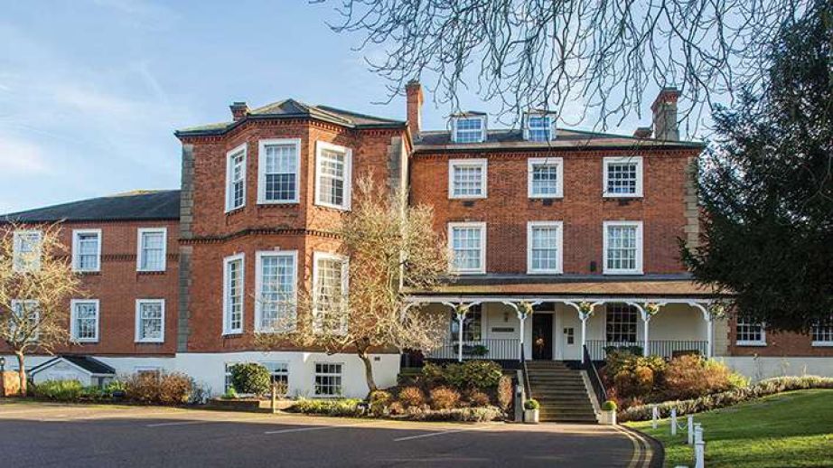 BRANDSHATCH PLACE HOTEL & SPA