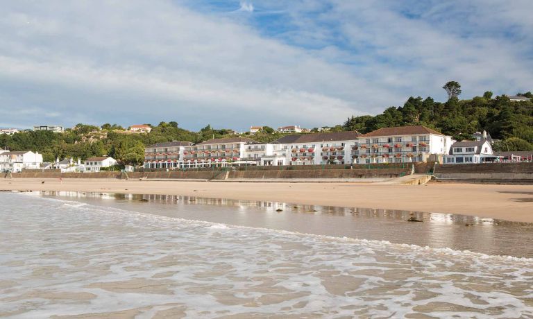 L'Horizon Beach Hotel & Spa