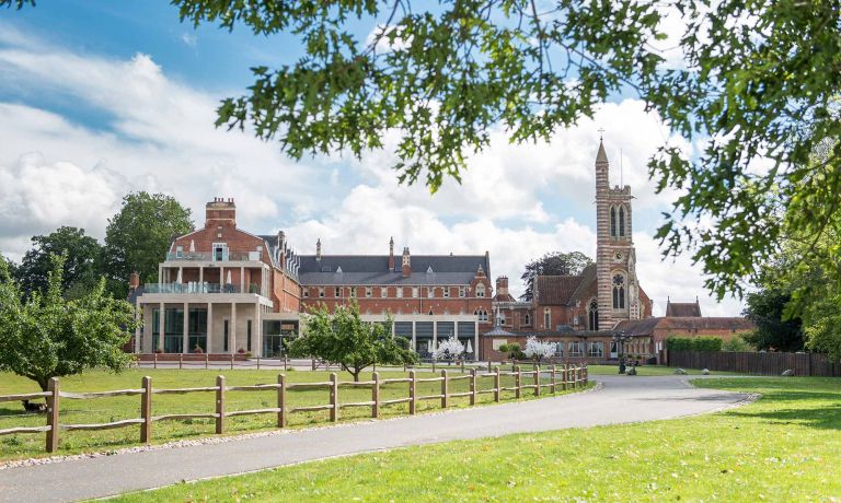 Stanbrook Abbey Hotel